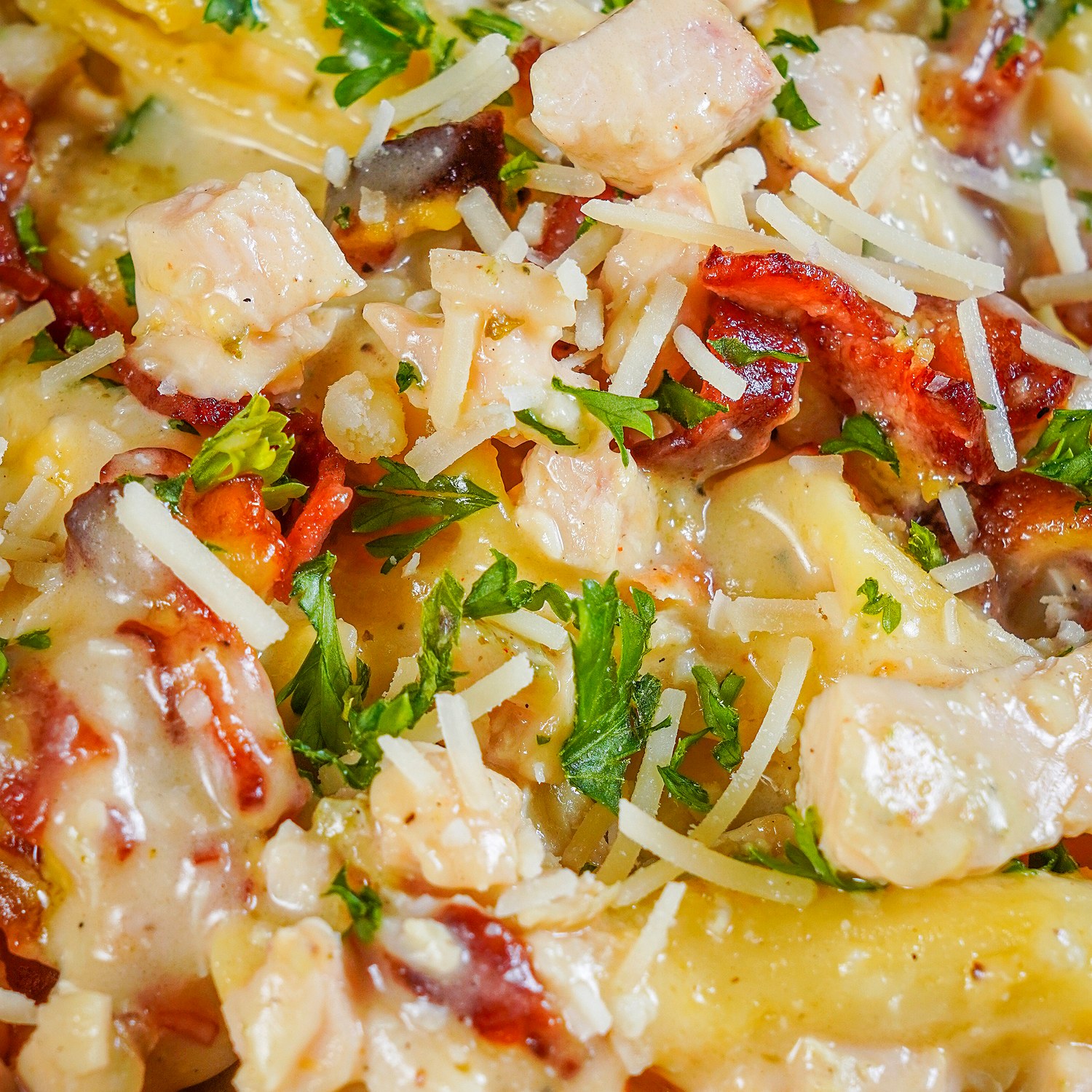 Pollo y Pancetta Cremosa